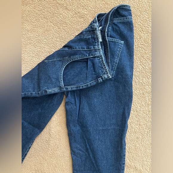Vintage High-Waisted Relaxed Fit Jeans - Size 30 - Picture 3 of 3